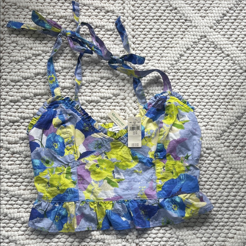Floral Crop Top with Ruffle Hem
